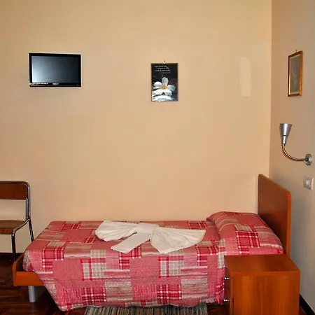 Casa Per Ferie Beato Rosaz Penzion 4*