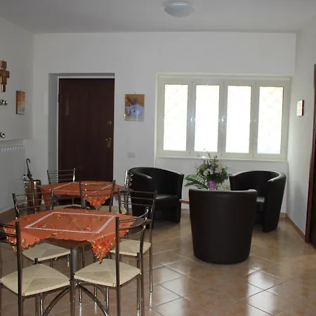 Penzion Casa Per Ferie Beato Rosaz