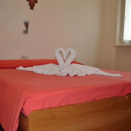 Penzion Casa Per Ferie Beato Rosaz 4*