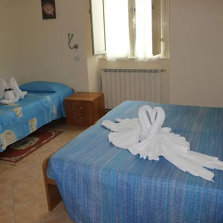 Casa Per Ferie Beato Rosaz 4* 로마