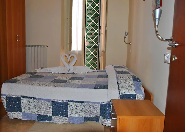 Casa Per Ferie Beato Rosaz ゲストハウス 4*