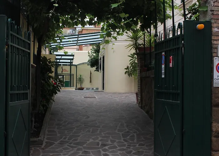 ゲストハウス Casa Per Ferie Beato Rosaz ローマ