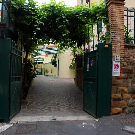 Casa Per Ferie Beato Rosaz Gasthuis 3*