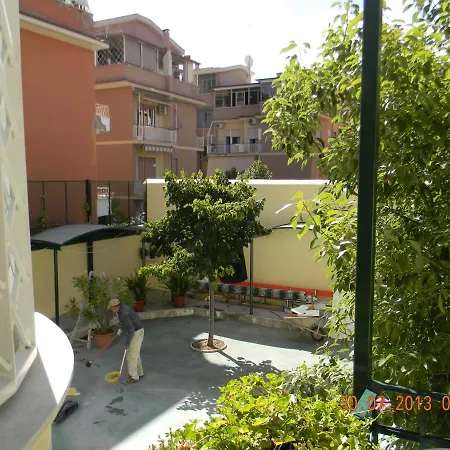 Gasthuis Casa Per Ferie Beato Rosaz Rome