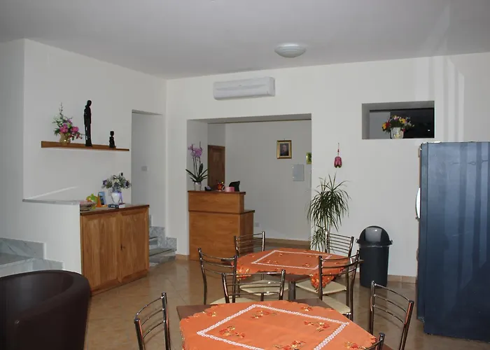 Casa Per Ferie Beato Rosaz Affittacamere 4*