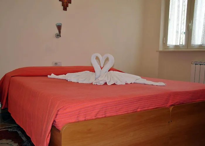 Affittacamere Casa Per Ferie Beato Rosaz 4*